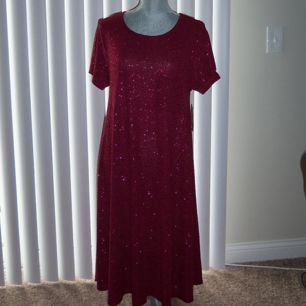 NWT Lularoe Elegant Carly Maroon Size L
